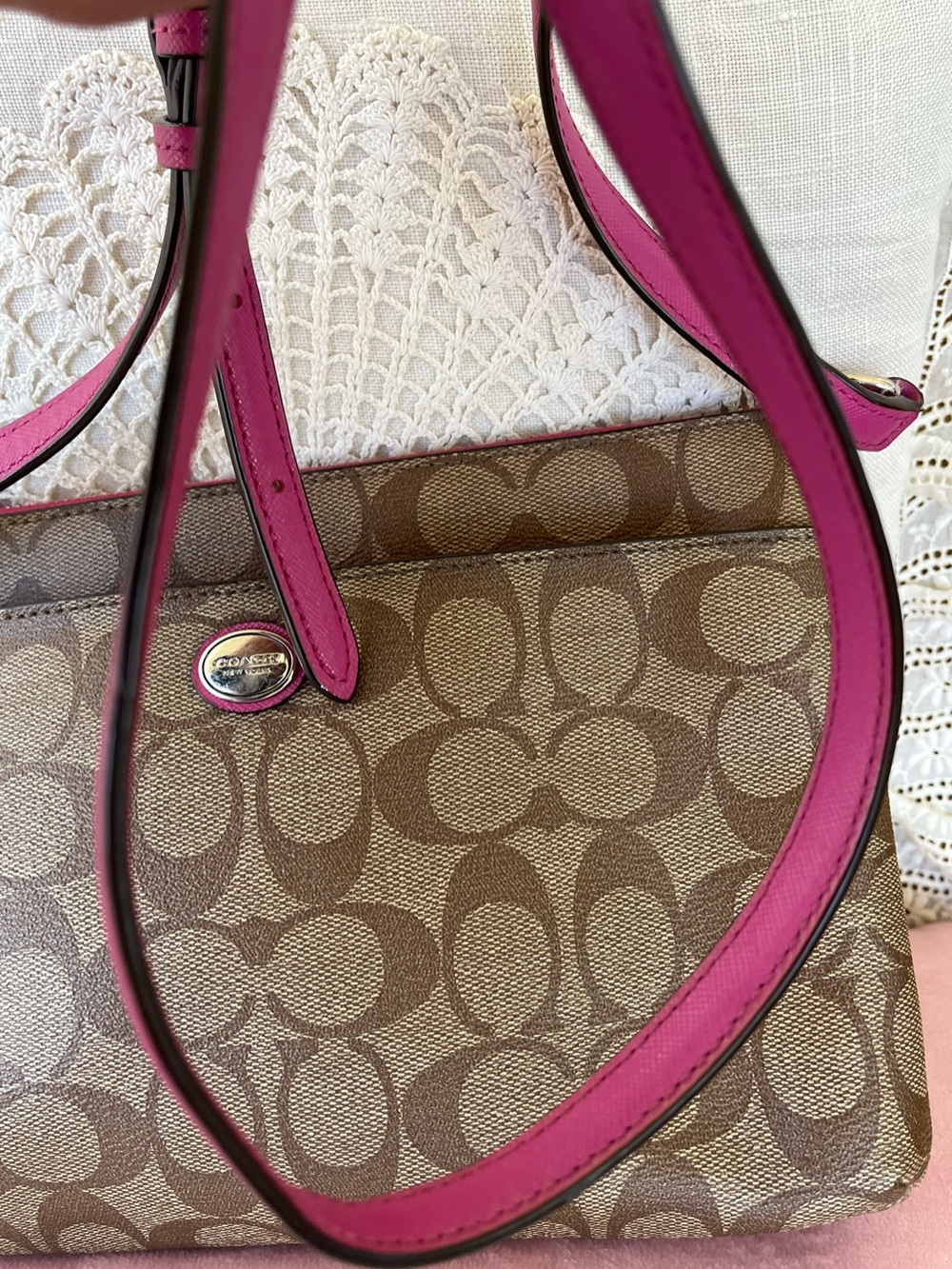 Coach Khaki Signature Crossbody with Pink Leather Trim, EUC - Picture 9 of 11